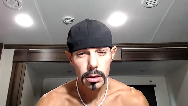 ThickD2C online show from November 23, 6:52 pm