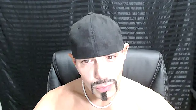 ThickD2C online show from December 15, 6:26 pm