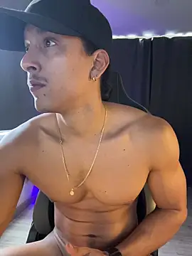 Liam V online show from March 11, 5:20 pm