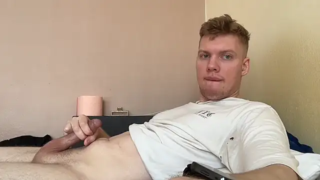 sexybooii6968 online show from April 1, 1:41 pm