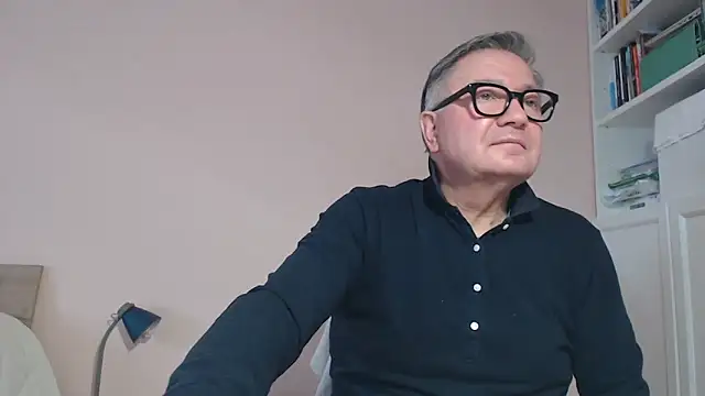 YOU6me online show from March 15, 2:45 pm