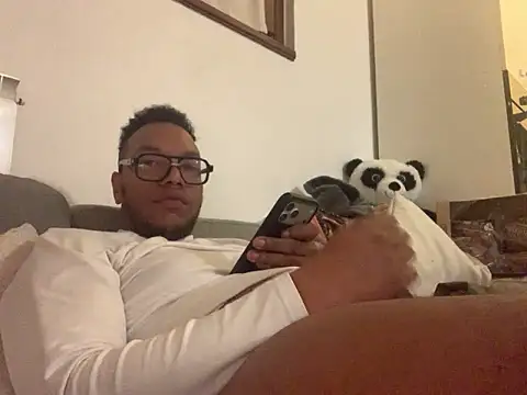 iamrafaelhot online show from March 11, 6:15 pm