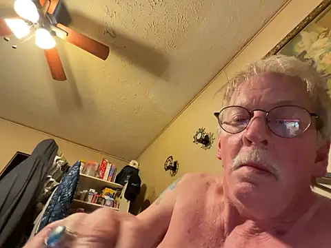 jck1m0t online show from March 31, 11:06 pm