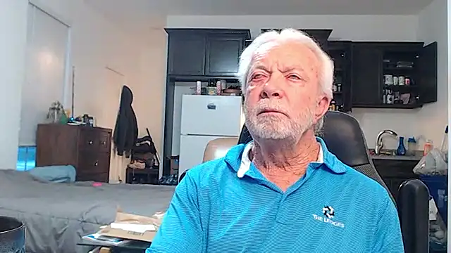 Snapshot of rockpoint69 chatting on October 24, 1:02 pm rockpoint69 online show from October 24, 1:02 pm