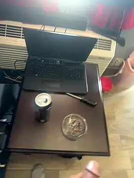 Snapshot of RoyalWearing chatting on October 13, 5:52 pm RoyalWearing online show from October 13, 5:52 pm