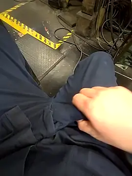 Snapshot of WhiteMeat069 chatting on February 9, 5:08 am WhiteMeat069 online show from February 9, 5:08 am