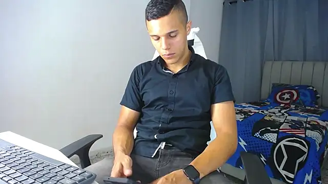 Snapshot of DavidAngell7 chatting on March 18, 1:02 am DavidAngell7 online show from March 18, 1:02 am