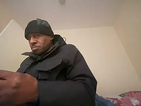 CuzzyB69 online show from February 22, 12:51 pm