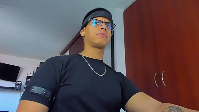  John Boy  online show from February 4, 9:21 pm