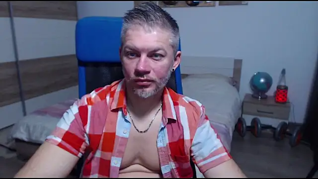 RobbyShawz online show from December 17, 5:47 am