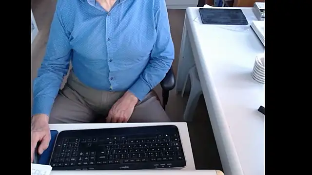 dutchpornking online show from January 14, 8:52 am