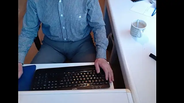 dutchpornking online show from May 22, 7:13 am