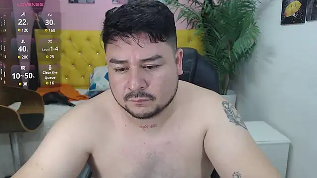 Snapshot of oso_dirty_ chatting on March 14, 5:24 pm oso dirty  online show from March 14, 5:24 pm