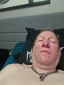 tomtom111111 online show from October 10, 2:00 pm