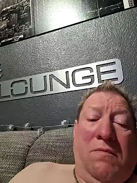 tomtom111111 online show from December 15, 1:02 am