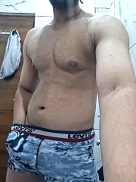 GYMBOY0071 online show from May 8, 4:40 pm