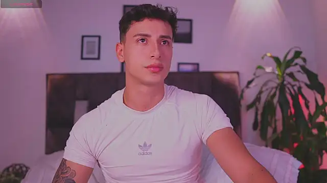 I Gabriel online show from August 5, 4:39 am