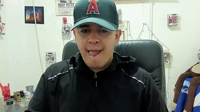 ney 22 online show from November 29, 1:02 pm