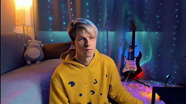 Breston Sweet online show from March 17, 8:28 am