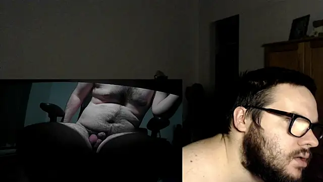 Snapshot of fck_boy123 chatting on January 14, 6:02 am fck boy123 online show from January 14, 6:02 am