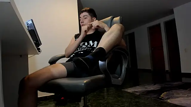 Jhoan saenz online show from April 3, 2:19 am