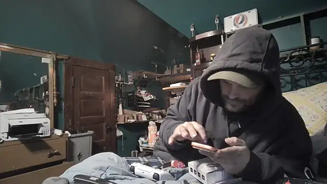 charactrzero online show from February 10, 11:20 pm