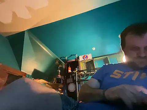 charactrzero online show from October 12, 2:38 am