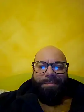 Snapshot of Dolceporco19 chatting on January 6, 10:46 am Dolceporco19 online show from January 6, 10:46 am