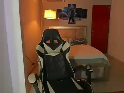 Snapshot of Jake_simons chatting on December 13, 2:32 am Jake simons online show from December 13, 2:32 am