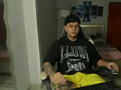 Snapshot of Jake_simons chatting on March 19, 2:27 am Jake simons online show from March 19, 2:27 am