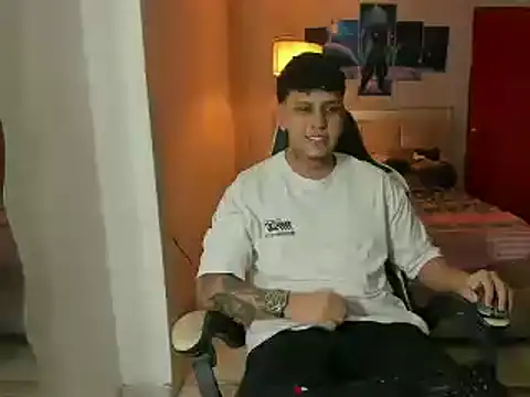 Snapshot of Jake_simons chatting on March 23, 2:48 am Jake simons online show from March 23, 2:48 am