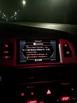 utoopia777 online show from December 4, 9:44 pm