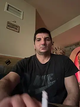 ilievmt84 online show from April 15, 7:41 am