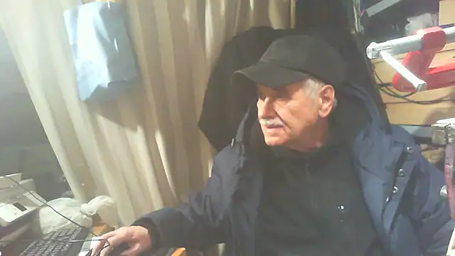 nonnomaturobisex online show from November 28, 3:14 pm