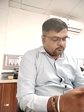 Desi Londa 143 online show from September 16, 5:52 am