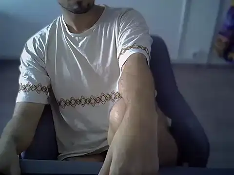 joshuaxoxo2 online show from November 16, 1:35 pm