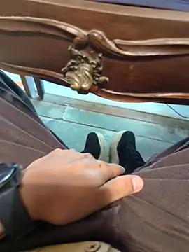  IRRESISTIBLE  online show from April 19, 7:30 am