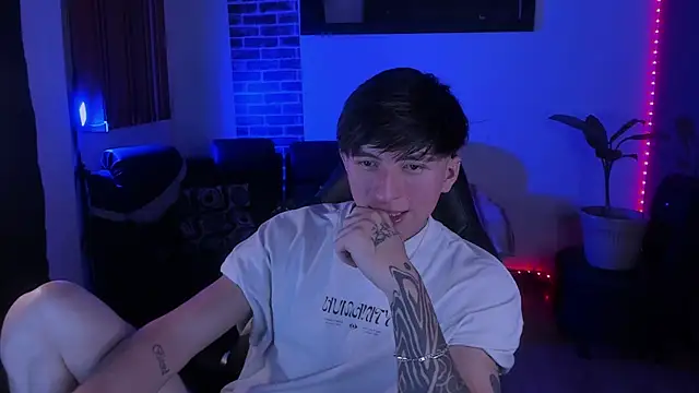 Thomass clark online show from February 21, 1:06 am