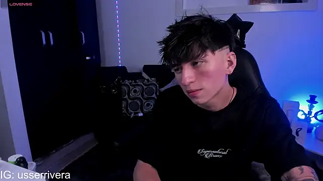 Thomass clark online show from January 24, 2:07 am