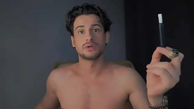 Keen   Luckystrike online show from December 8, 8:25 pm