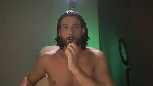 Keen   Luckystrike online show from October 15, 7:54 pm