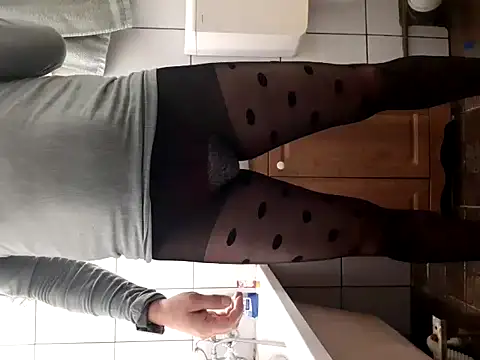 feathersify online show from November 7, 7:23 am