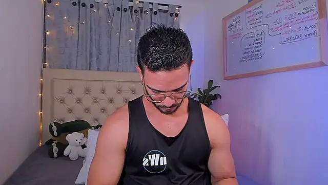 Snapshot of Josseph1_ chatting on December 3, 1:50 am Josseph1  online show from December 3, 1:50 am