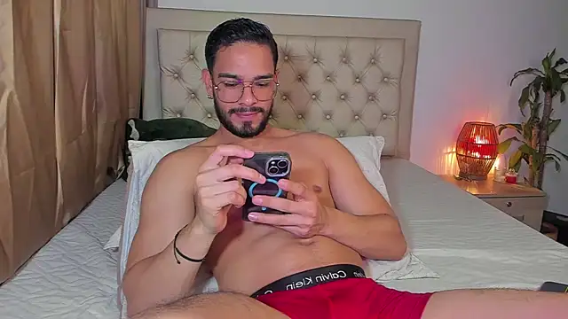 Snapshot of Josseph1_ chatting on February 11, 2:03 am Josseph1  online show from February 11, 2:03 am
