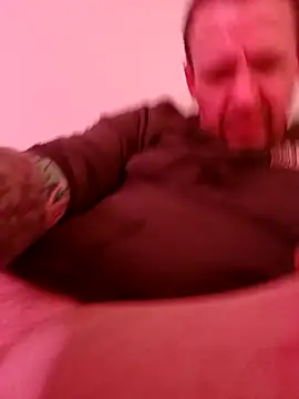 piscesguy17 online show from February 18, 7:54 am