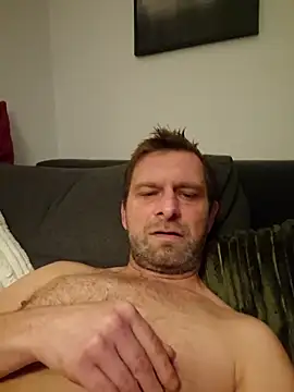 Mjn34 online show from December 4, 7:04 am