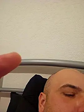 mario890605 online show from September 17, 9:38 pm