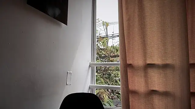 romeolovedark online show from January 10, 6:12 pm