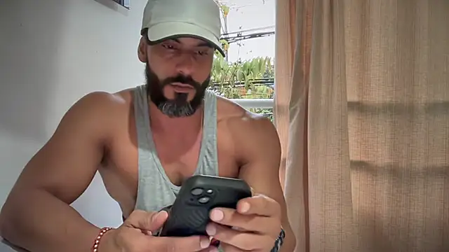 romeolovedark online show from January 15, 10:45 pm