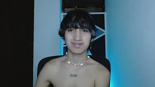 littlextreme online show from January 11, 2:48 am